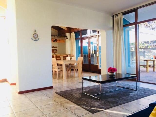 Burmeister Circle, Cape Town, Villa V Milnerton