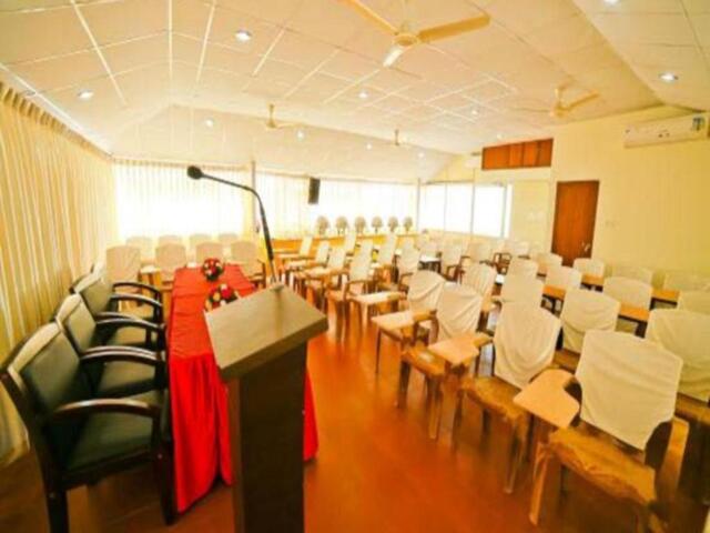 Zone-, Near Sargam Cinema, M P Nagar, Bhopal, Hotel Lake Princess