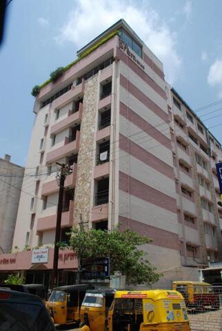 Est Perumal Maistry Street, Near Meenakshi Amman Temple & Madurai Railway Junction, Madurai, Hotel P Est Perumal Maistry Street, Near Meenakshi Amman Temple & Madurai Railway Junction, Madurai, Hotel P