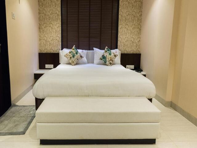 Plot No.,zone -,m.p Nagar, Bhopal, Hotel Sangat Regency