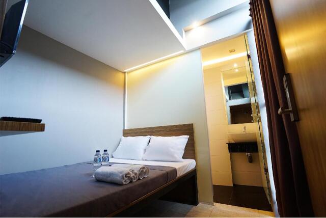 Jalan Sultan Serdang No.  A, Tumpatan Nibung, Medan, The Lively Hotel