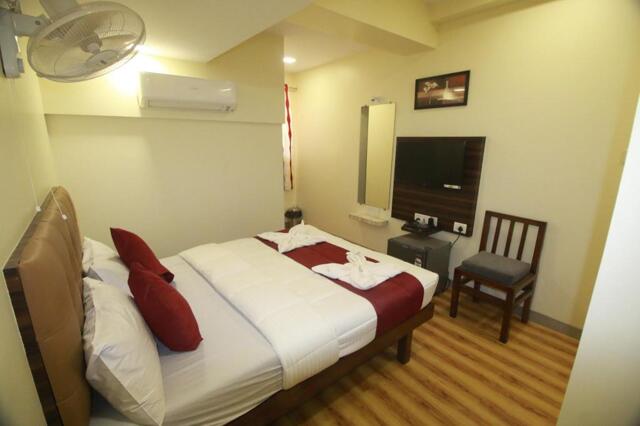 /c Simac House Junction Of S.v.road ,milan Subway Road ,opp Milan Cinema ,next To Gavedevi Mandir &m