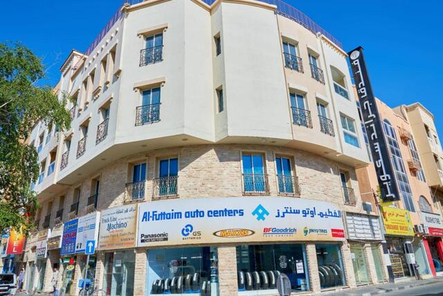 D Street, Old Maktoum Hospital Road, Behind Karachi Darbar Restaurant, Naif Road, Dubai, Click Squar