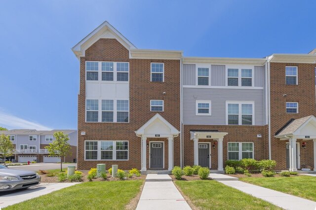 Jenkins Ct Unit E, Wheeling, Home For Rent