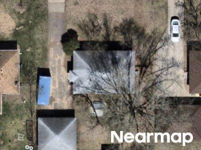 Winchester Ln, Minneapolis, Preforeclosure Single-family Home