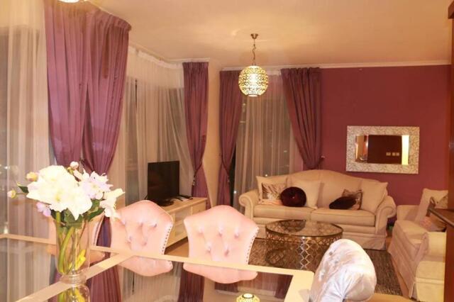 Burj Residence Phase I & Ii,downtown Dubai - Dubai Residence #, Dubai, Luxurious Room With