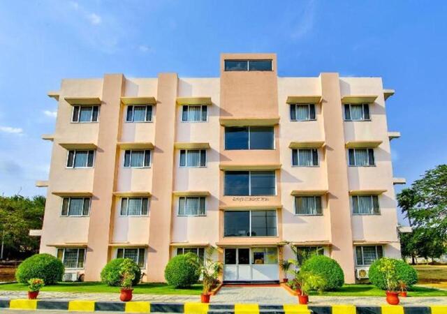 Ramoji Film City, Umer Khanguda, Hayathnagar_khalsa, Telangana, India, Hyderabad, Greens Inn Ramoji