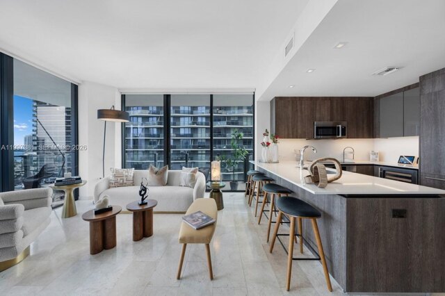 Sw Th St Apt,miami, Condo For Rent