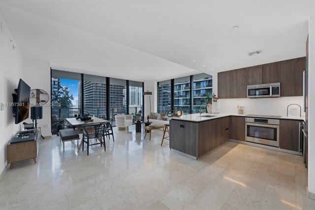 Sw Th St Apt,miami, Condo For Rent