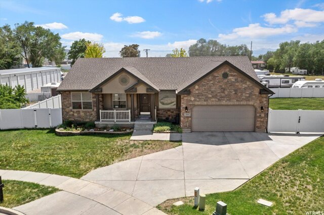 کور د پلور لپاره په ووډس کراس ، یوټا کې