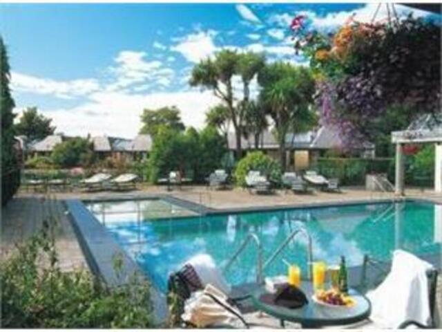 Distinction Te Anau Hotel & Villas, Hotel For Rent, Te Anau