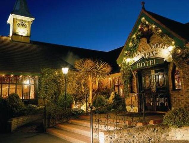 Treacys Oakwood Hotel, Hotel For Rent, Shannon