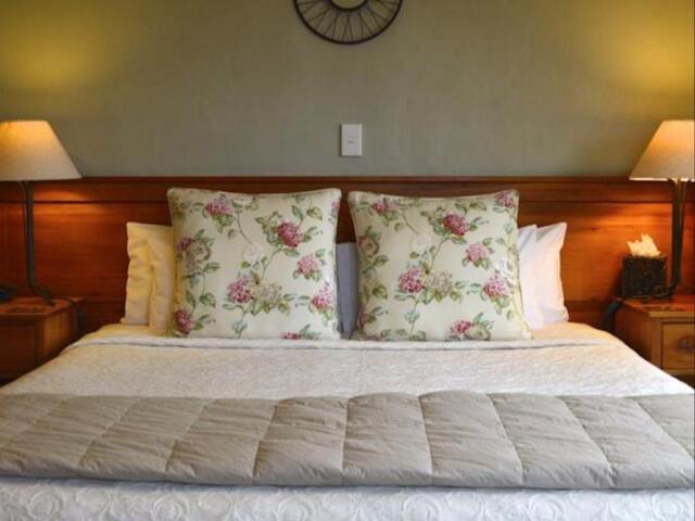 Browns Boutique Hotel, Guesthouse/bed And Breakfast For Rent, Queenstown
