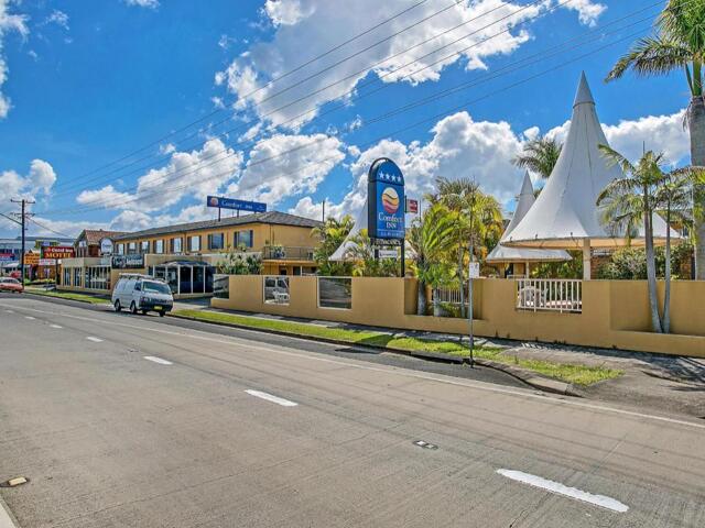 Comfort Inn Misimu Yote, Hoteli Ya Kukodisha, Ballina