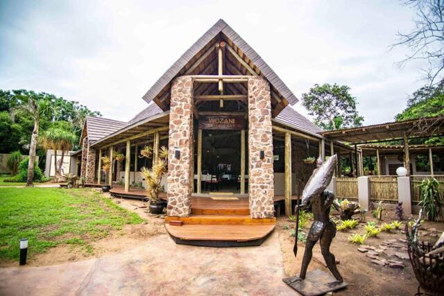 Gooderson Dumazulu Lodge And Traditional Village, Guesthouse/bed And Breakfast For Rent, Hluhluwe
