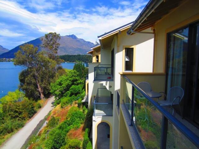 Villa Del Lago Hotel, Serviced Apartment For Rent, Queenstown Villa Del Lago Hotel, Serviced Apartment For Rent, Queenstown