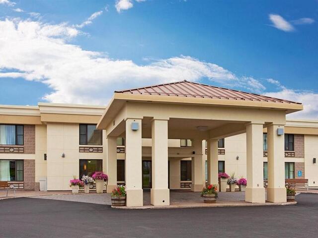 Holiday Inn Express Hotel & Suites Charlottetown, Hotel For Rent, Charlottetown (pe)