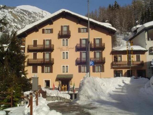 Centrale, Hotel For Rent, Courmayeur Centrale, Hotel For Rent, Courmayeur