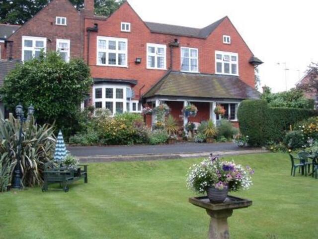 Barons Court Hotel, Hotel For Rent, Wolverhampton