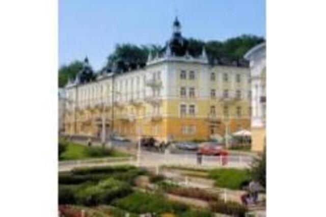 Reitenberger Spa Medical, Óstán ar Cíos, Marianske Lazne Reitenberger Spa Medical, Óstán ar Cíos, Marianske Lazne