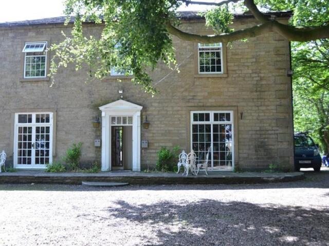 Healey House Hotel, Hotel For Rent, Batley