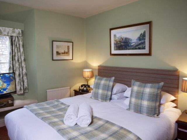 Óstán an White Hart, Teach Aíochta/Leaba Agus Bricfeasta ar Cíos, Toibreacha