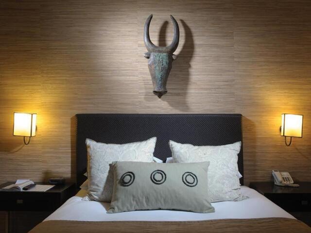 I-Paxton Hotel, Ihhotela Eliqashiwe, ePort Elizabeth