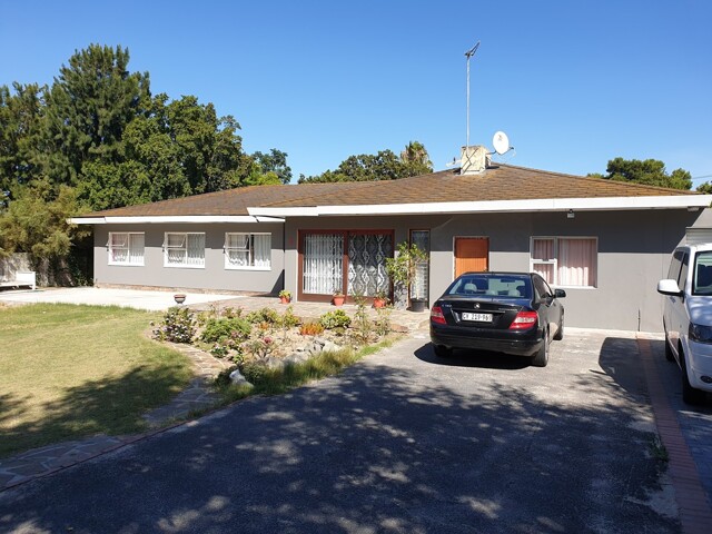 Room For Rent, Cape Town, Lyronne Guesthouse