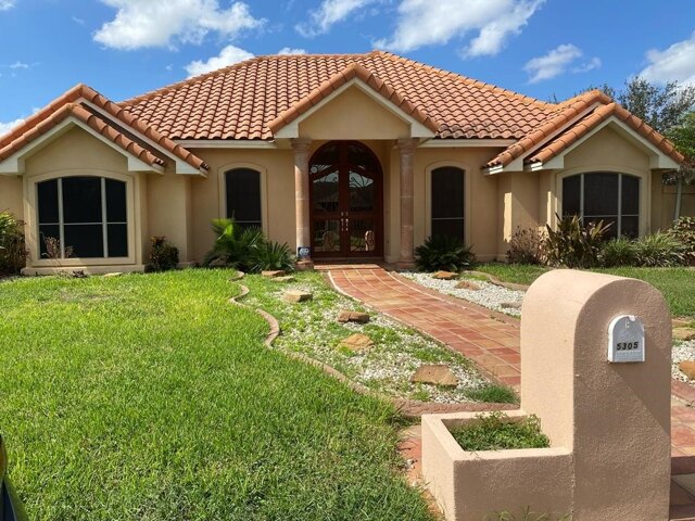Home For Sale In Pharr, Texas