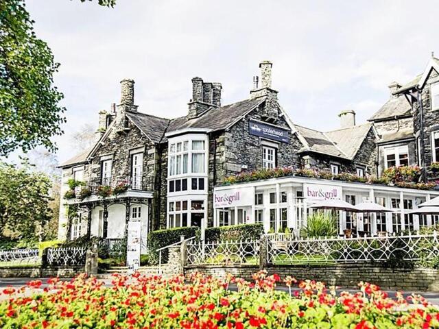 Óstán Waterhead, Óstán ar Cíos, Cois Amble