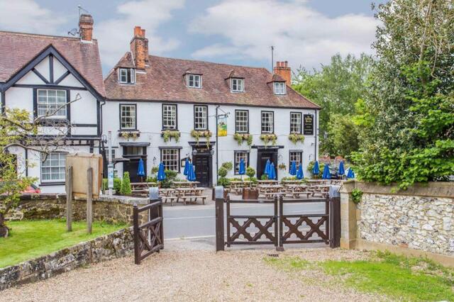 Running Horses Country Inn, Inn For Rent, Mickleham