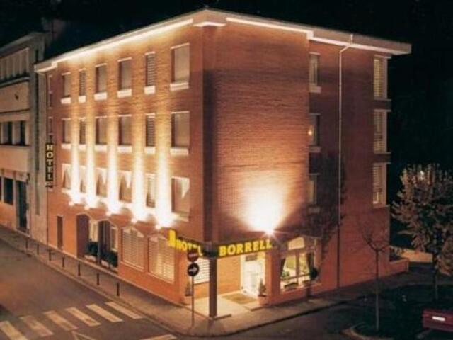 Hotel Borrell, Hotel For Rent, Olot