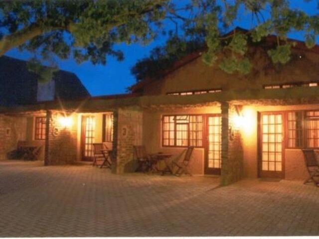 I-Treetops Guesthouse, Indlu Yezivakashi/Umbhede kanye Nebhulakufesi Iyaqashisa, ePort Elizabeth