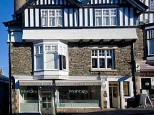 Teach Aíochta Monties - Daoine Fásta Amháin, Teach Aíochta/Leaba Agus Bricfeasta ar Cíos, Windermere