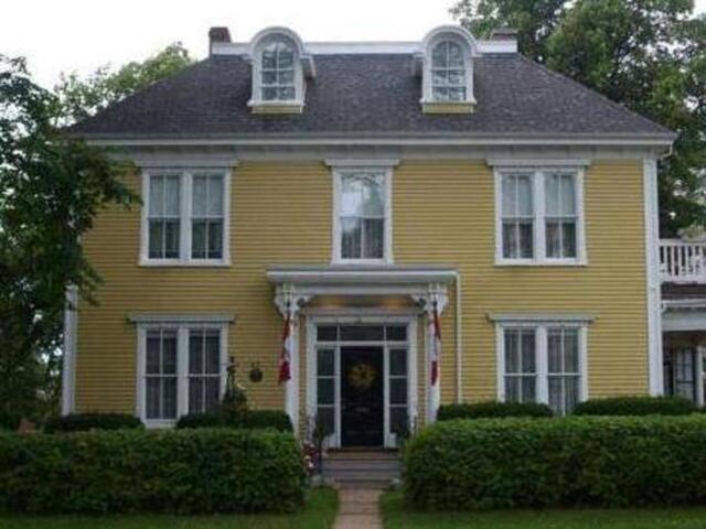 Fitzroy Hall, Guesthouse/bed And Breakfast For Rent, Charlottetown (pe)