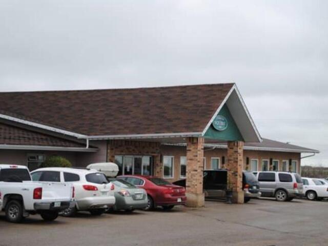 Moosomin Country Squire Inn, Inn For Rent, Moosomin (sk)