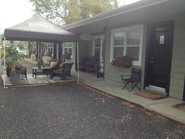 Studiotel Bromont, Árasán Seirbhísithe Ar Cíos, Bromont (qc)