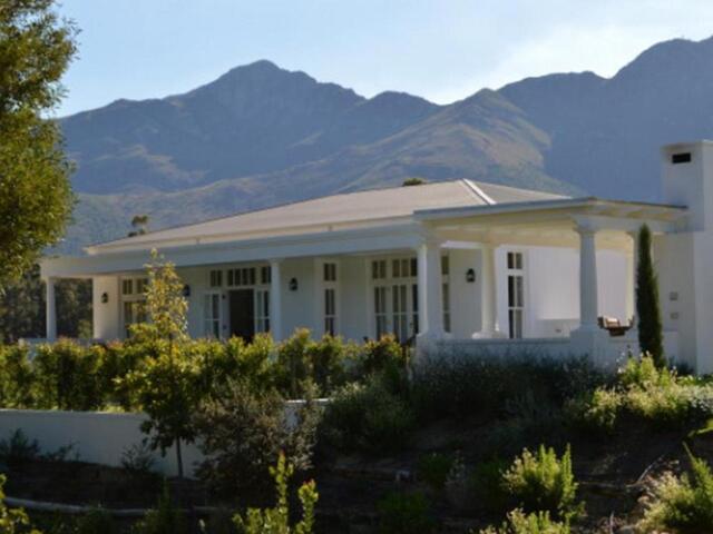 Lily Pond At Le Lude, Guesthouse/Bed and Breakfast Breakfast For Rent, Franschhoek