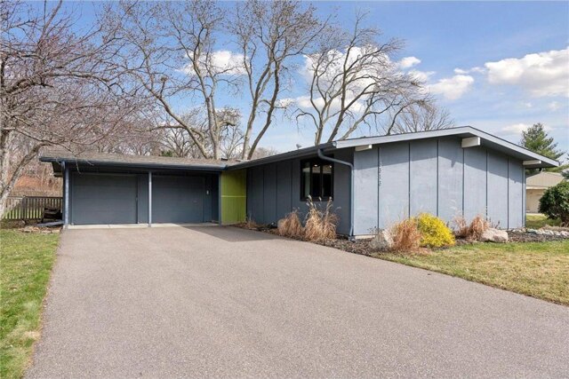Home For Sale In Edina, Minnesota