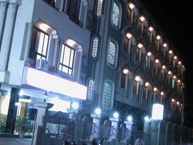 होटल अजंता पैलेस, होटल किराए के लिए, रतलाम