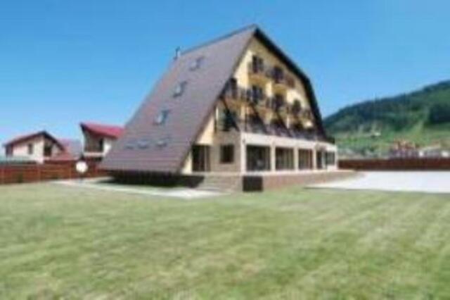 Vila Trapez, Guesthouse/bed And Breakfast For Rent, Sacele