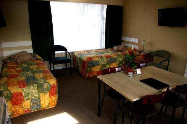 Totara Lodge Motel, Lodge For Rent, Levin