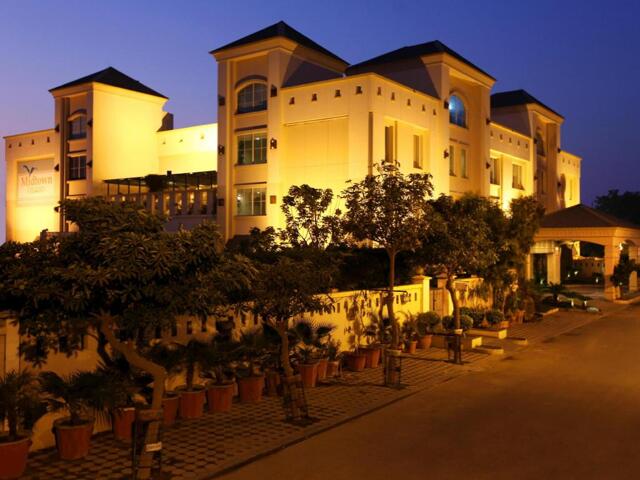 Midtown Grand, Hotel For Rent, Hisar