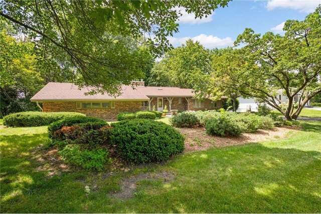 Loch Moor Dr, Edina, Home For Sale