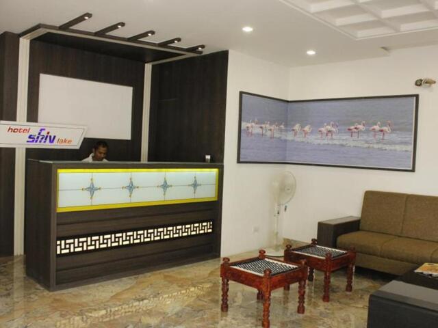 Nr.mahadev Gate, Uplipal Road  Bhuj-kutch, Bhuj, Hotel Shiv Lake