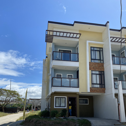 San Agustin I, Dasmarinas, Townhouse For Sale