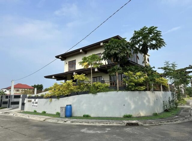 San Sebastian, Kawit, House For Sale San Sebastian, Kawit, House For Sale