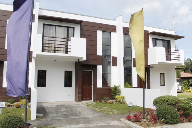 San Agustin I, Dasmarinas, Townhouse For Sale