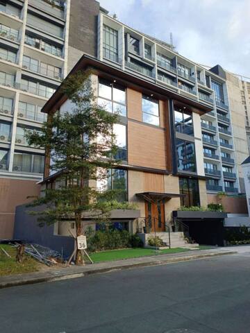 Fort Bonifacio, Taguig, Villa For Rent