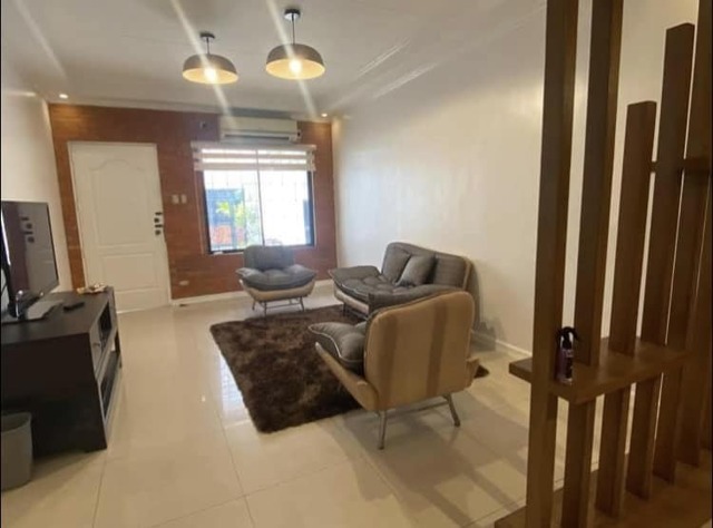 San Antonio, Makati, Townhouse For Rent